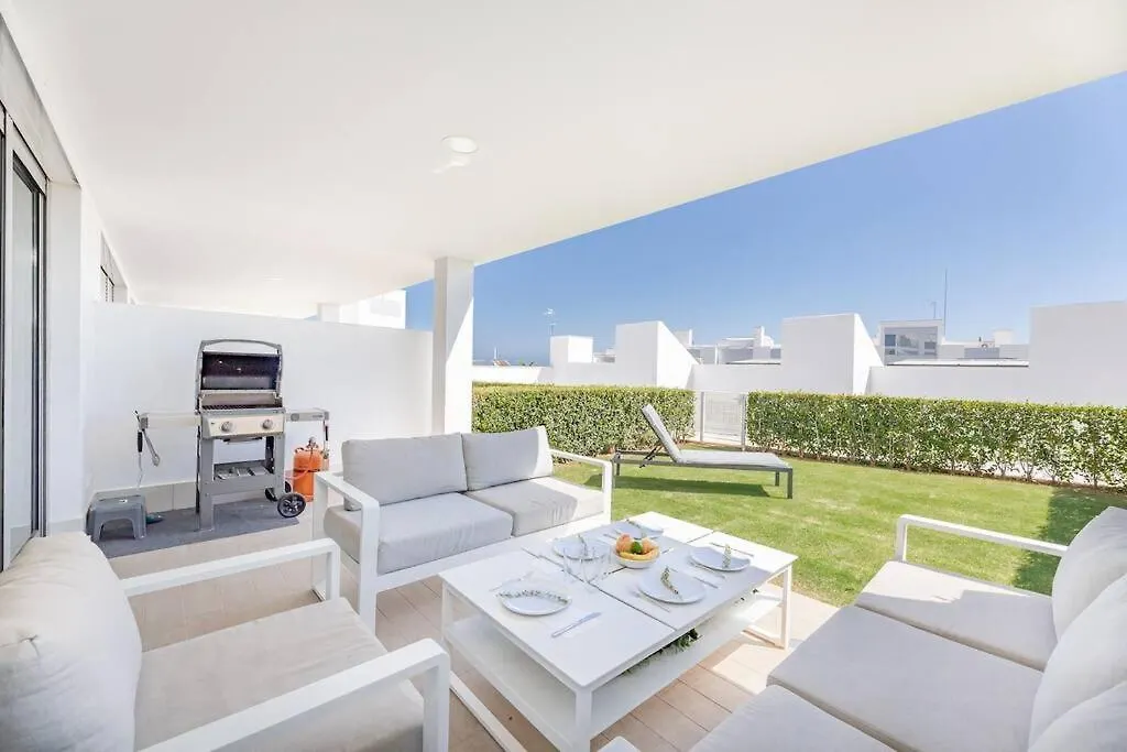 Stunning 2 Bedroom Ground Floor Le Mirage Rdr339 埃斯特波纳 西班牙
