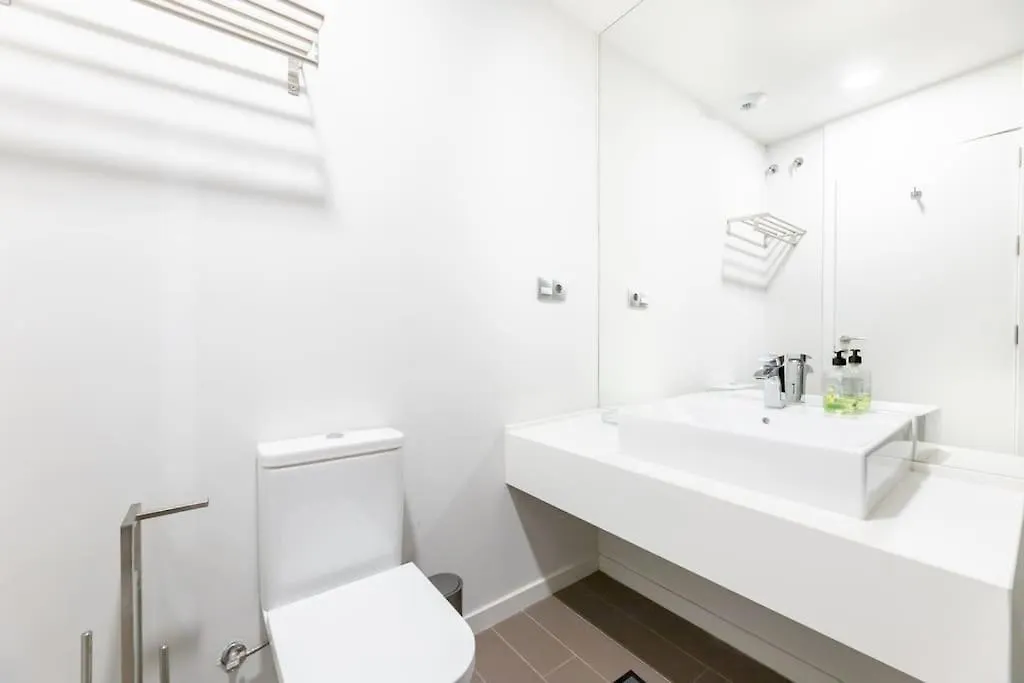 Stunning 2 Bedroom Ground Floor Le Mirage Rdr339 埃斯特波纳 公寓